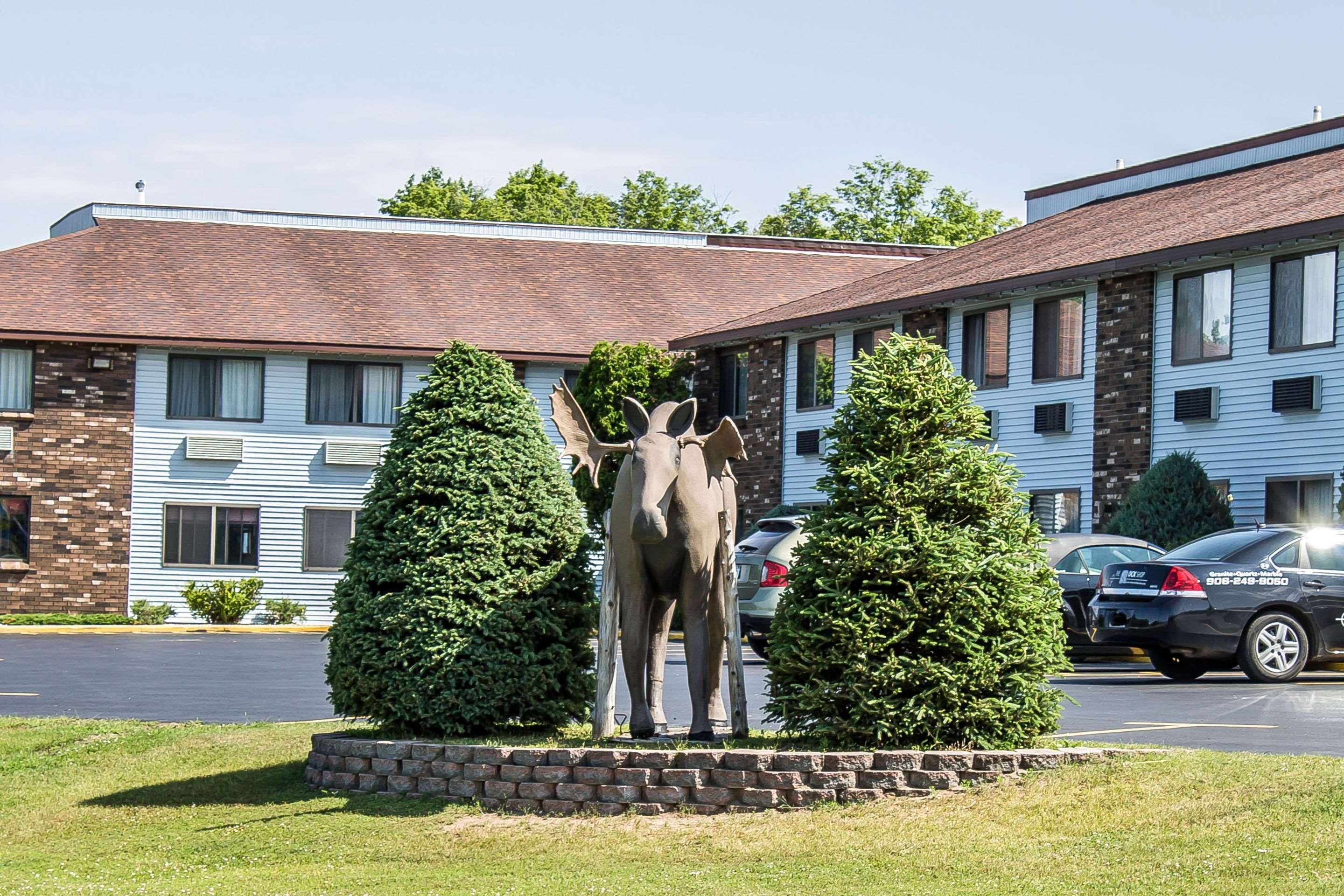 Quality Inn & Suites Newberry Exterior photo